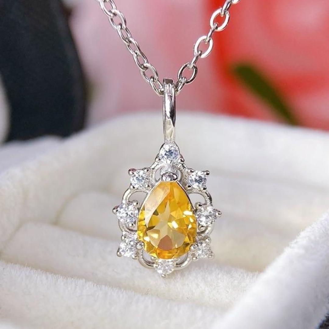 Natural Yellow Crystal S925 Sterling Silver Pendant Necklace - Fashionable Women s Clavicle Chain Jewelry 925 Silver