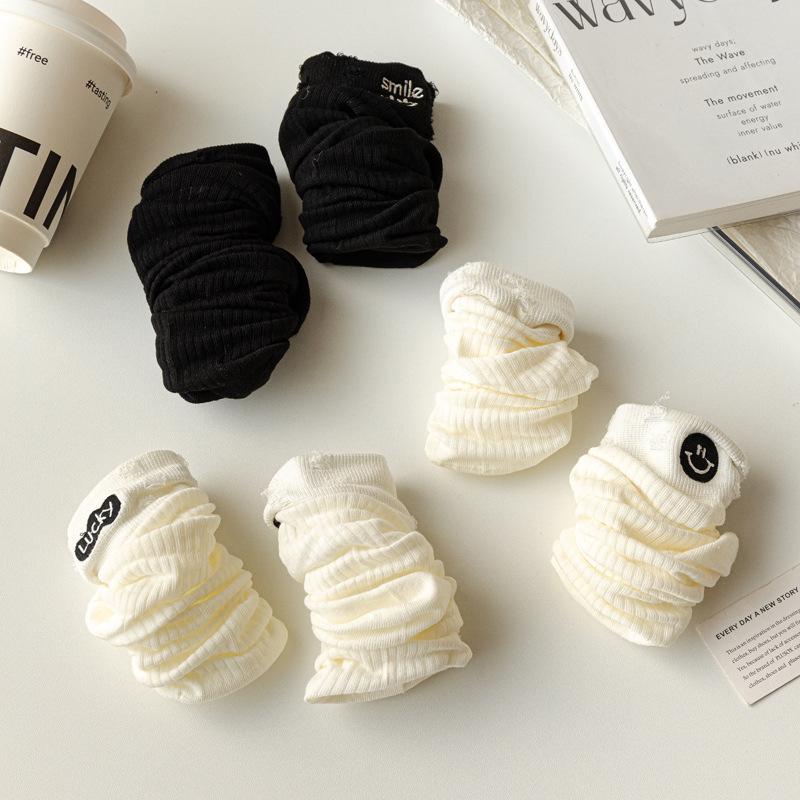 5/10 Pairs Casual Solid Color Socks for Women Spring Summer Mid Calf Cotton Socks Black and White Embroidered Casual College Style Long Socks