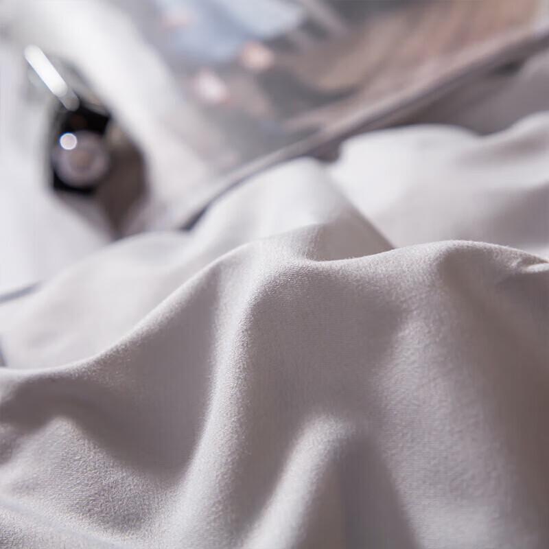 Nanjiren All-Season Polyester Quilt