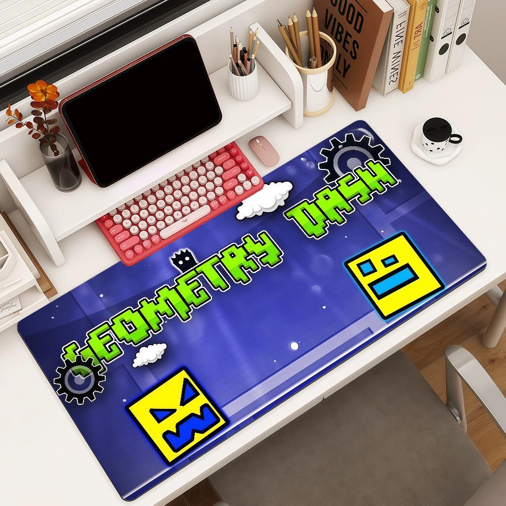 Spiel G-Geometry Dash Mauspads Quadratisch Büro Gaming Schreibtischmatte Wasserdicht Rutschfest Gummi Dekorativ