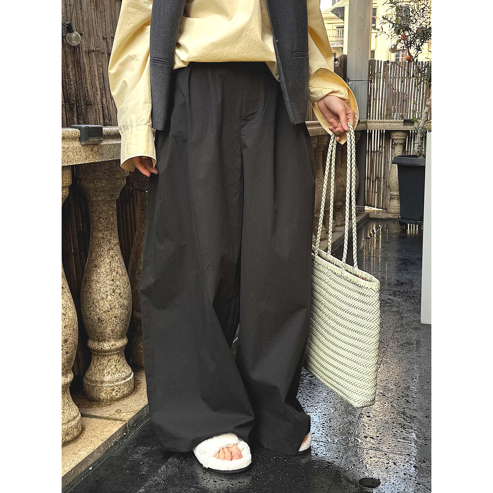 Korean Style Relaxed Pleated Wide-Leg Pants for Women Small