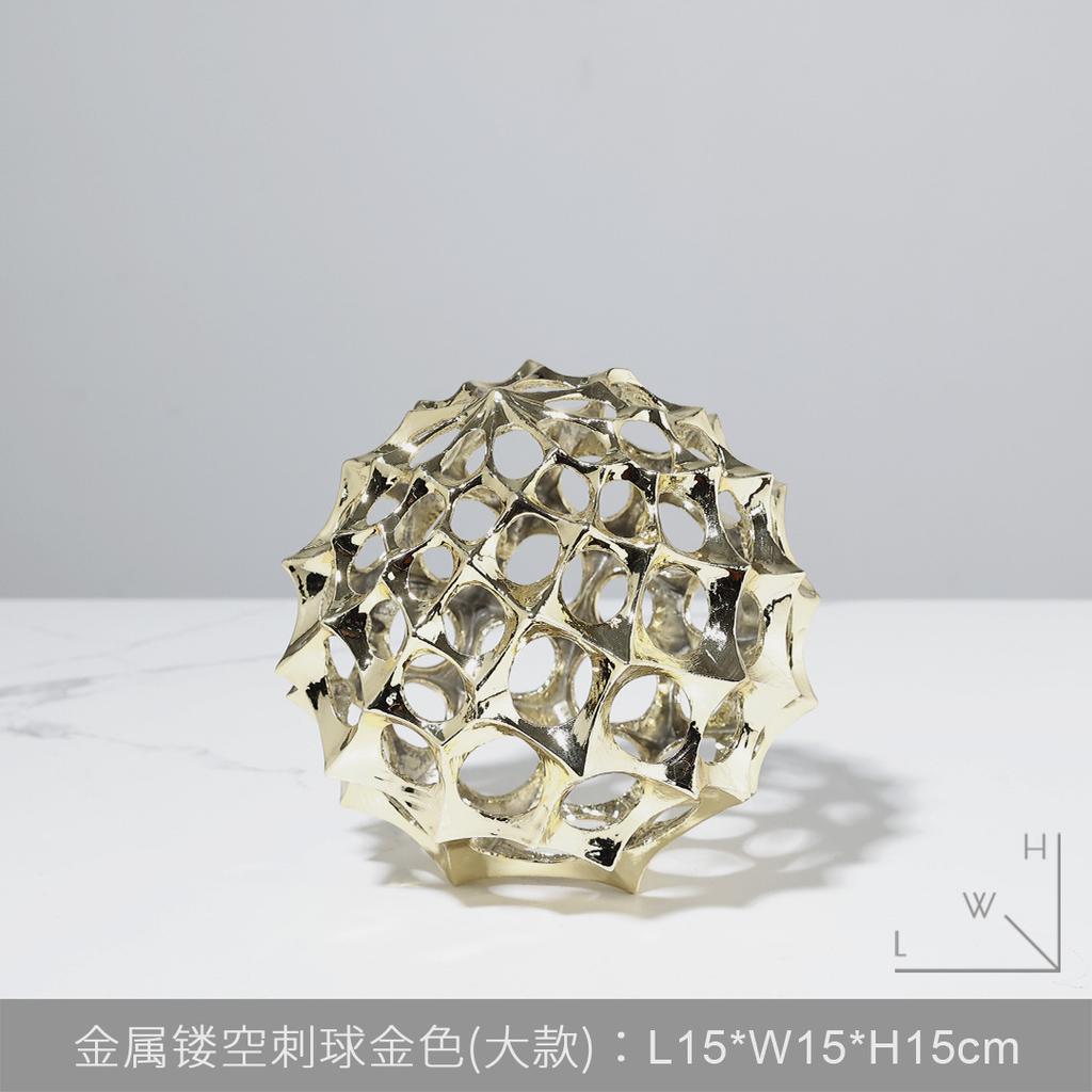 European Style Metal Ball Handicrafts Gold Hollow Ball Ornaments Electroplating Silver Sculpture Living Room Study Decor Gifts