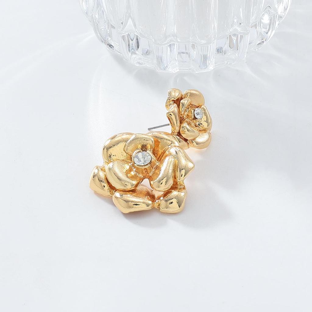 Pinkdudu Gold Plated Zinc Alloy Rose Stud Earring Exaggerated Trendy Earring Elegant Flower Earring PD2202