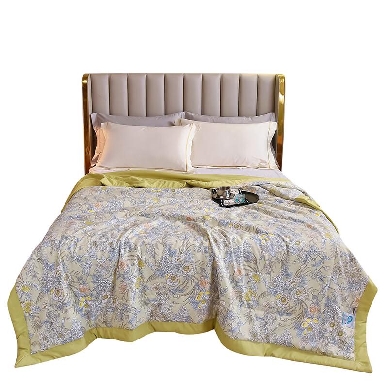 Conch All-Season Polyester Quilt