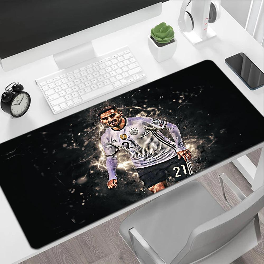 Dynamic Soccer Player Pose Large Mouse Pad Keyboard Mat Computer Desk Keyboard Mat Non-Slip Rubber Bottom Computer Desk Office Decoration Accessory