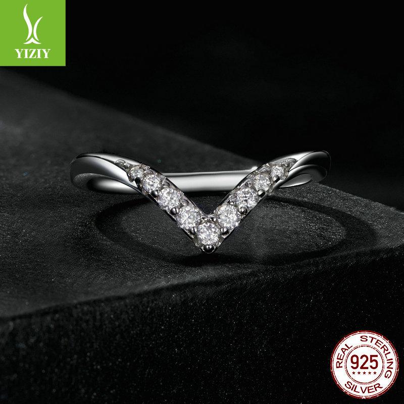 Classic V-Shaped Moissanite Ring For Women, Elegant And Minimalist S925 Sterling Silver Ring Jewelry.
