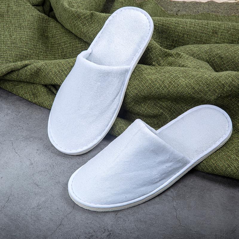 Disposable Slippers Hospitality Home Indoor Homestay Hotel Clubhouse Men's and Women's Coral Fleece Thickened Travel