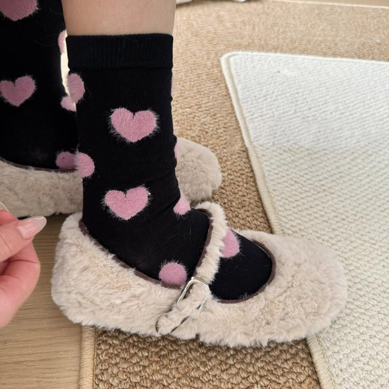4 Pairs Womens Casual Crew Socks Elastic Fit Flocking Heart Pattern Soft Nylon Fabric Calf Socks for Comfort and Fashion