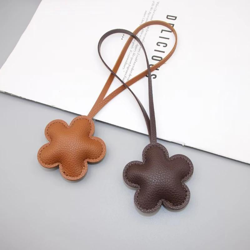 New Leather Fashion Flower Bag Exquisite Pendant Simple Flower Hand Rope Car Pendant Cute Key Lanyard Jewelry Wholesale