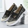 Summer breathable and comfortable single shoes, old Beijing cloth shoes, one step on mother's shoes