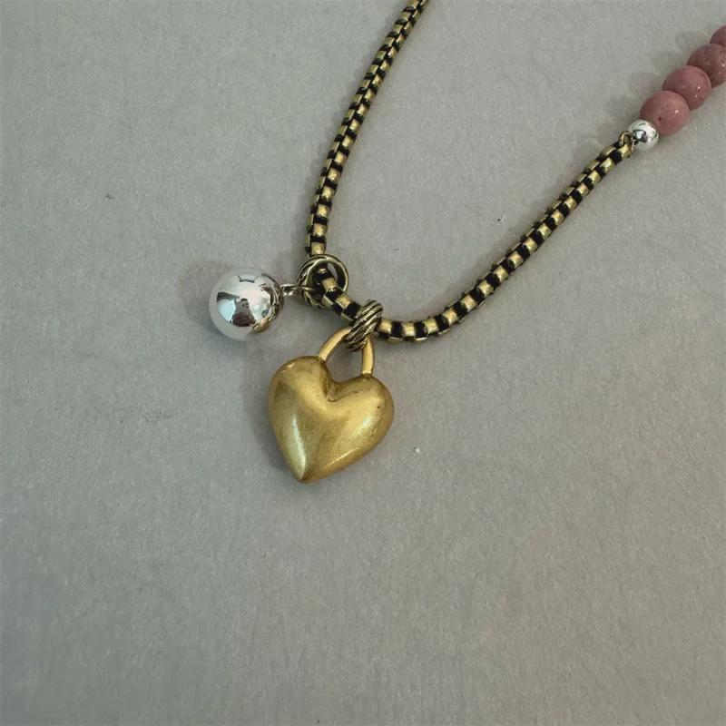 Europäisch Amerikanische Schwarze Perlenkette Liebes Halskette: Retro, Nische, Stapelbares Design für Frauen