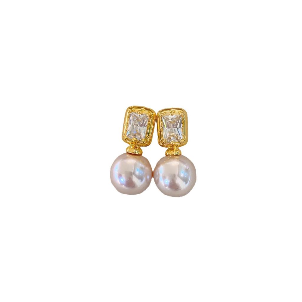 Niche Design Pearl Stud Earrings Women'S French Temperament Retro Light Luxury Zircon Earrings Design Versatile High-End Earrings