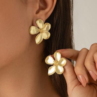 Ingemark Elegant Punk Five Leaf Flower Stud Earrings for Women Wed Bridal Simple Gold Color Pierced Earring Y2K Accessories Gift