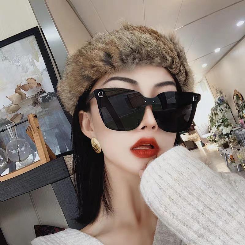 Fashion D Letter Sunglasses Driving, Black Frame Face Glasses, Sunglasses, Women'S Sunshade Glasses, One Piece Is Sent On Behalf Of Others.