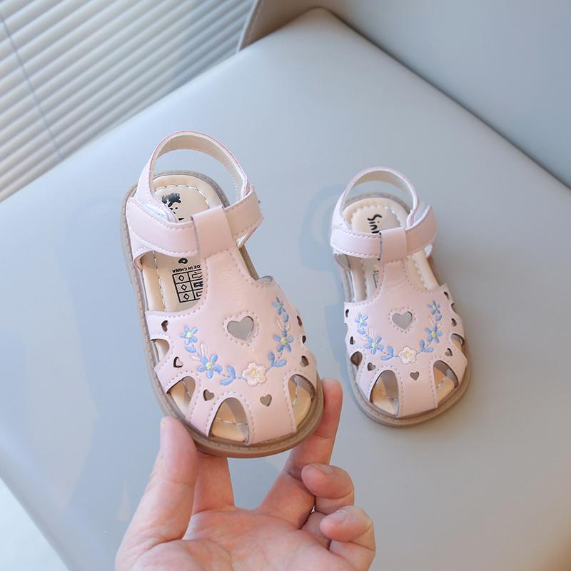 Summer Baby Boy and Girl's Sandals New Embroidered Princess Shoes with Soft Bottom and PU Insole Outdoor