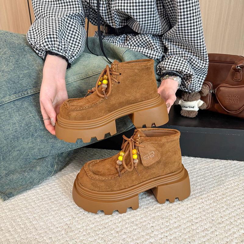 Britischer Stil Damen modische vielseitige erhöhende Fußgewölbeunterstützung bequeme weiche elastische stoßdämpfende rutschfeste lässige Martin-Stiefel