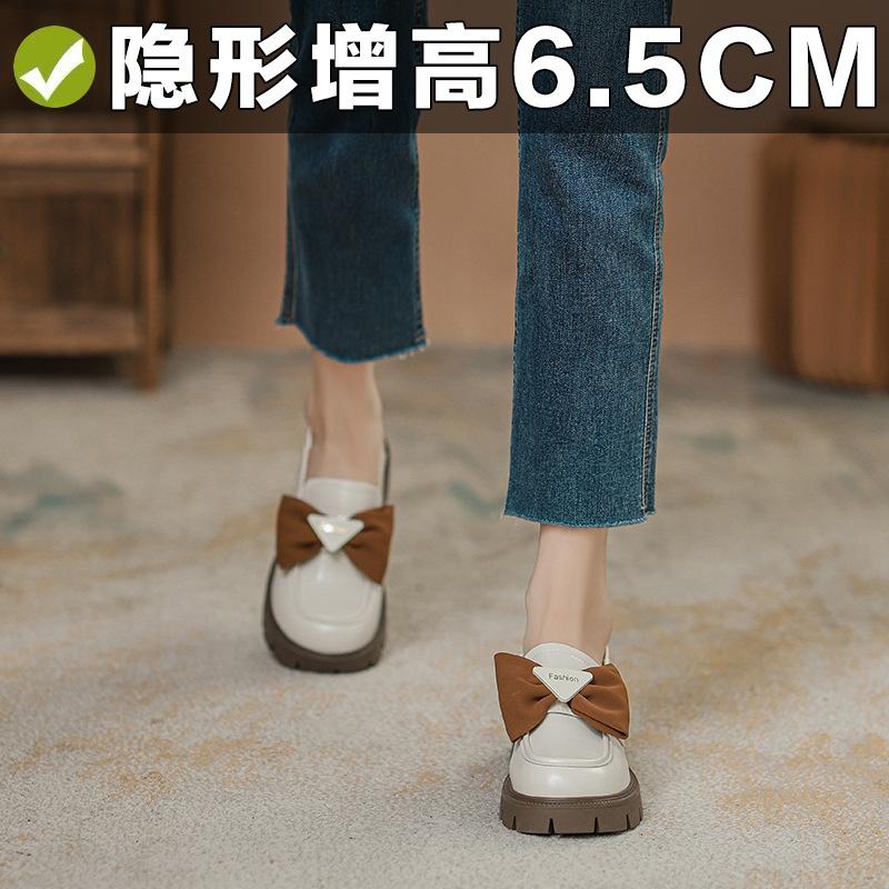 Inner height-increasing bow women s autumn and winter thick-soled thick heel black small leather shoes Doudou single shoes 32 5375₽