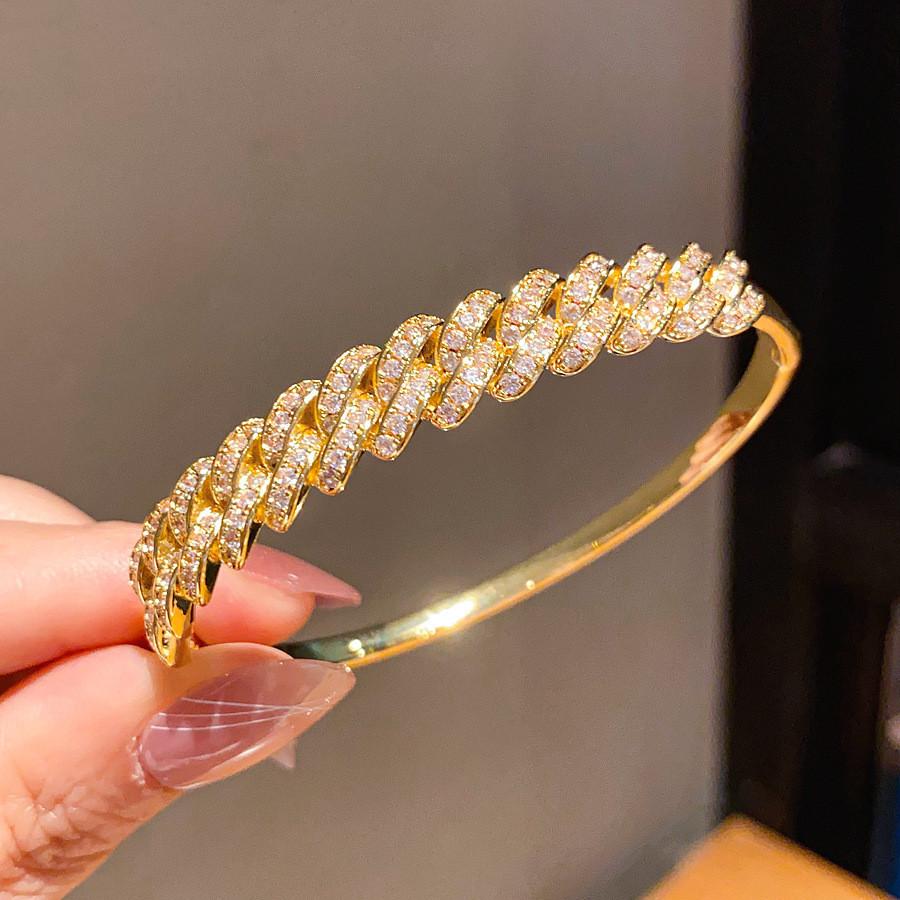 Fashion Geometric Zircon Crystal Gold Plated Bracelet With Elegant Style For Women