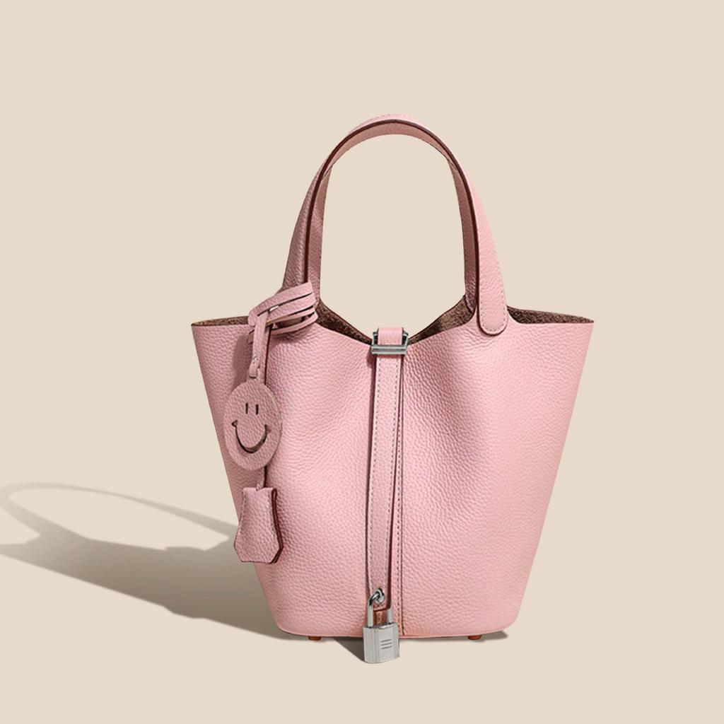 2025 Trending Women's Genuine Leather Cowhide Bucket Bag: Versatile, Top Layer Vegetable Tanned Handbag