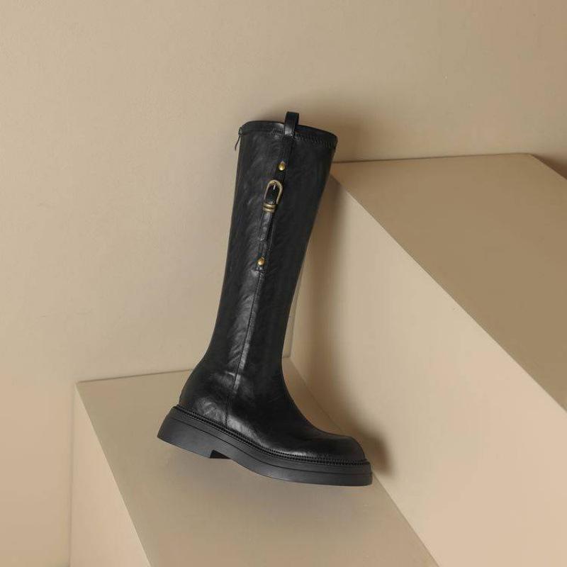 Korean version of the new round-headed high boots, thick-soled large-size women's boots, non-slip medium-heeled leather boots, square and autumn and