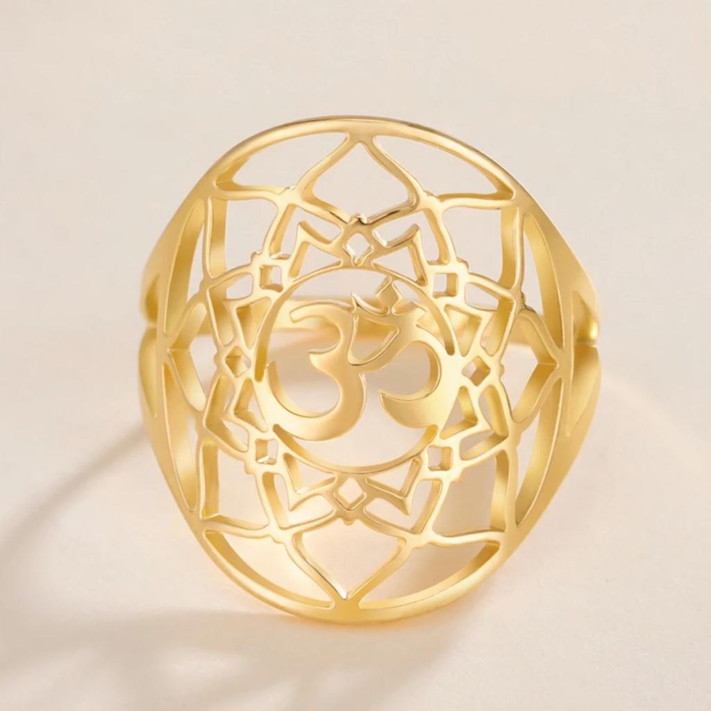 LIKGREAT Chakra OM Ring for Women Men Stainless Steel Gold Color AUM Yoga Meditation Spiritual Religious Amulet Jewelry Gifts