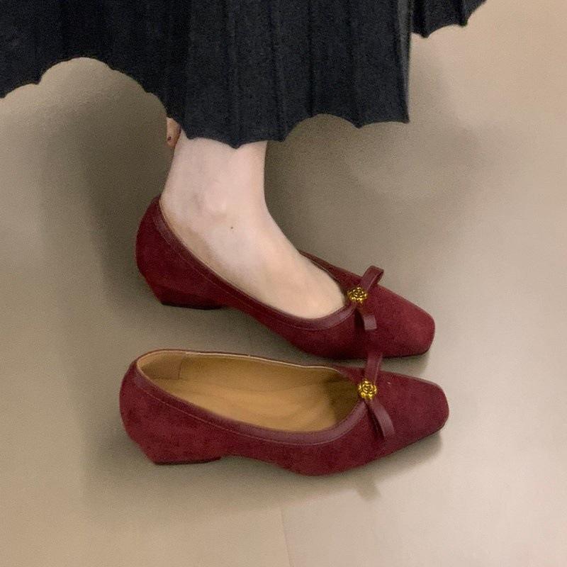 

First encounter Ji Fu Gu single shoes shallow mouth camellia commuting temperament high heel Mary Jane shoes 40 червоний