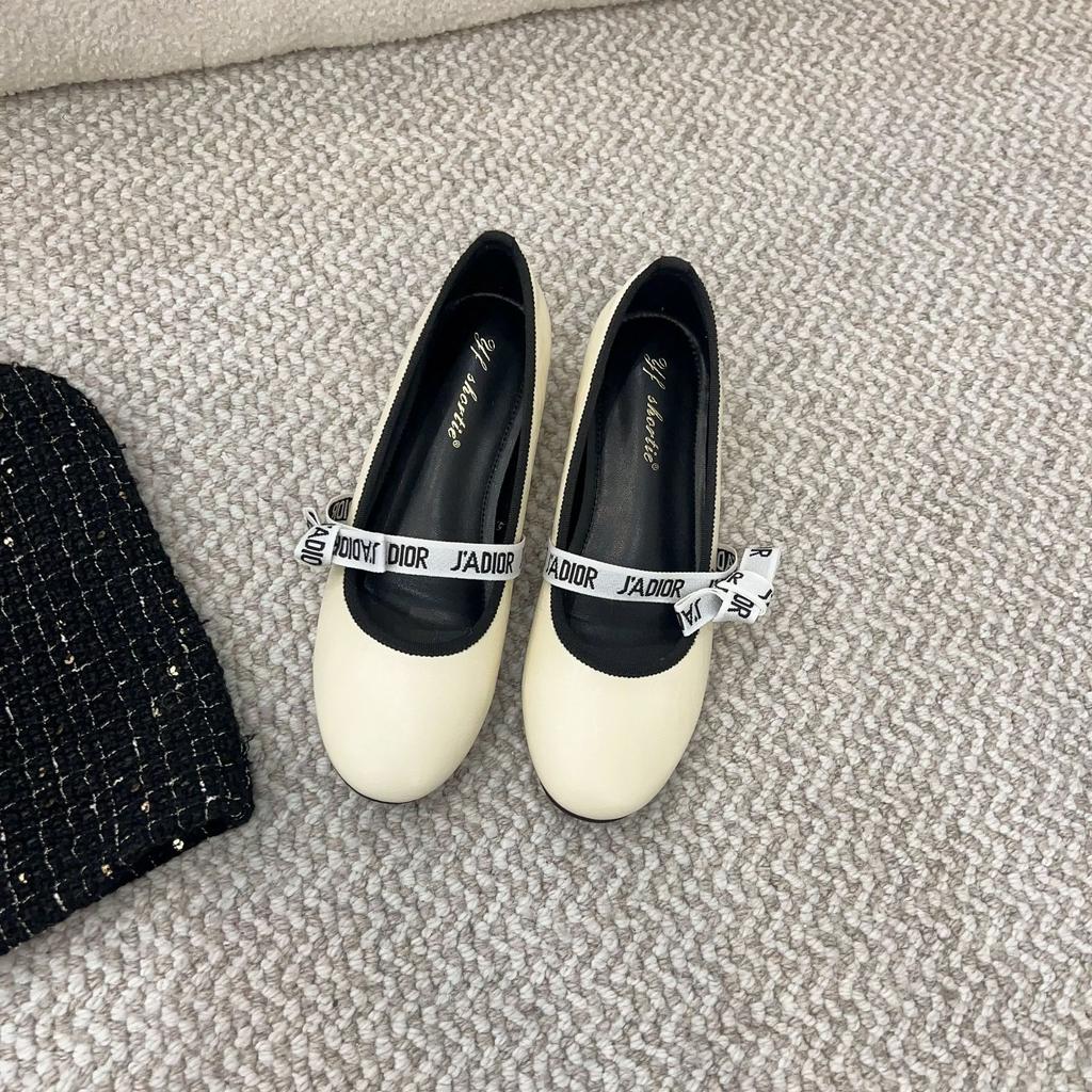 Zwiększenie wysokości 5 cm kokarda miękka podeszwa buty Mary Jane damskie 2025 lato nowe Xiaoxiangfeng słowo z okrągłym czubkiem pojedyncze buty