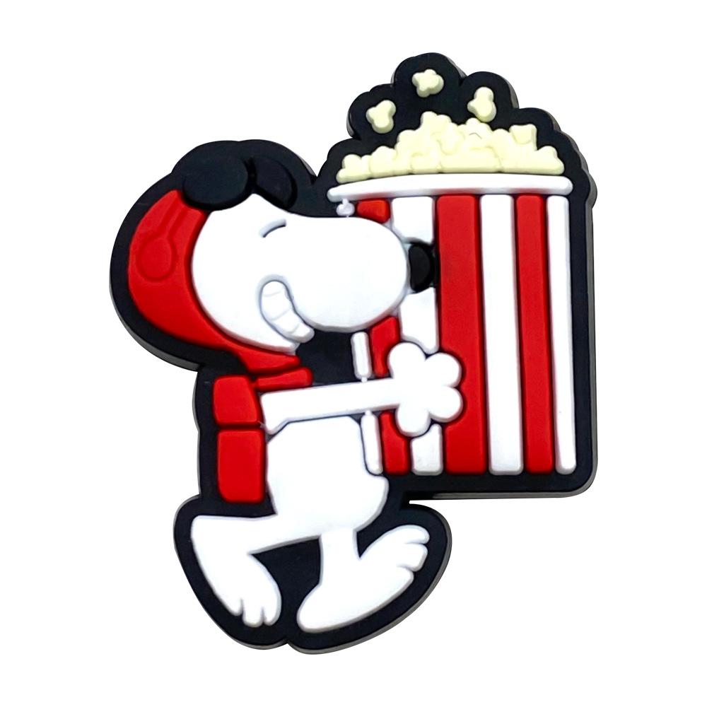 24 Snoopy PVC Rubber Patches – Decorative Detachable Buckles for DIY Accessories