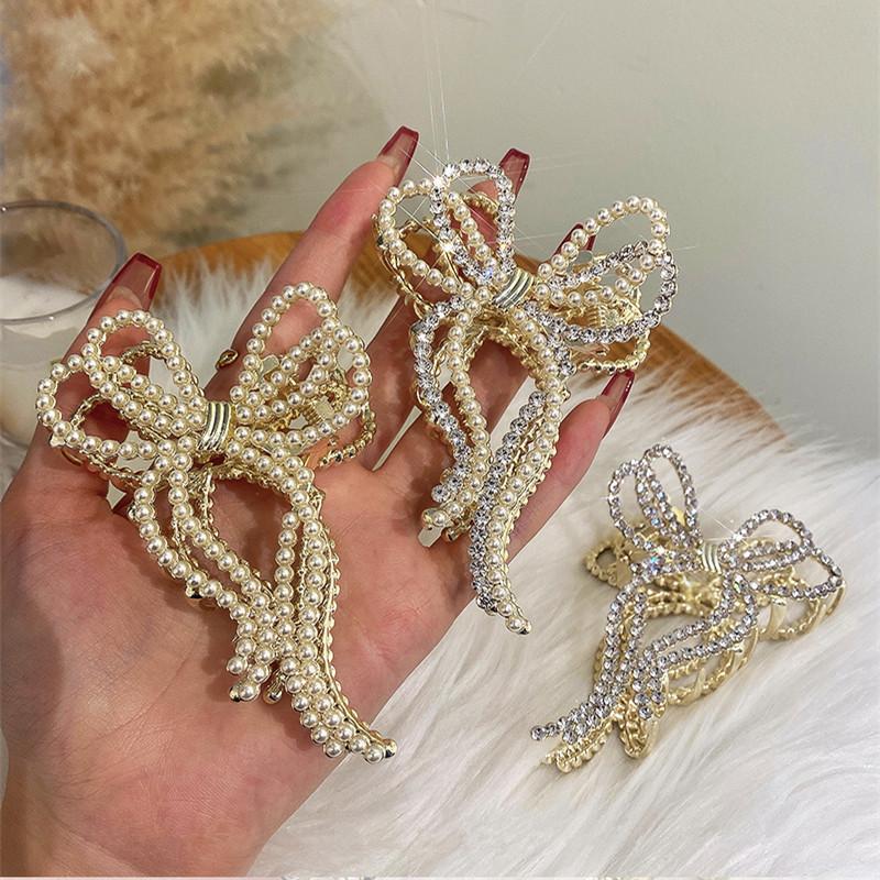 Advanced Diamond Studded Pearl Bow Hair Clip Elegant Women's Hair Clip Metal Geometric Hollow Bow Studded Diamond Headpiece