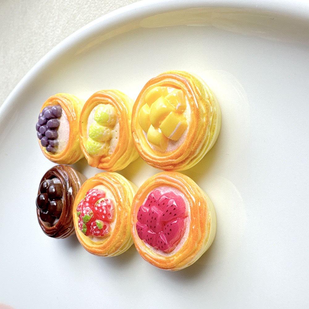 Miniature Fruit Tart Resin Accessories: Cream Glue, DIY Water Cup, Hairpin, Headband, Pendant Ornaments, Shoe Decoration.