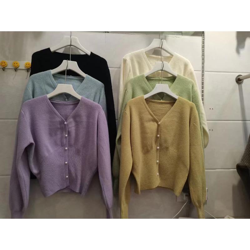 Vintage knitted cardigan top women's autumn and winter solid color pearl buckle loose sweater jacket commuter style