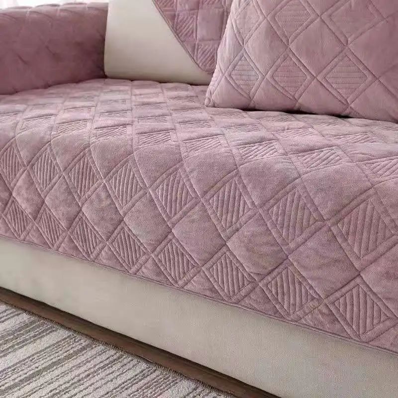 Короткое плюшевое полотенце для дивана серого цвета европейское короткое утепленное стеганое покрытие для дивана противоскользящее европейское покрытие для дивана для гостиной 70x70cm 1pc 1189₽