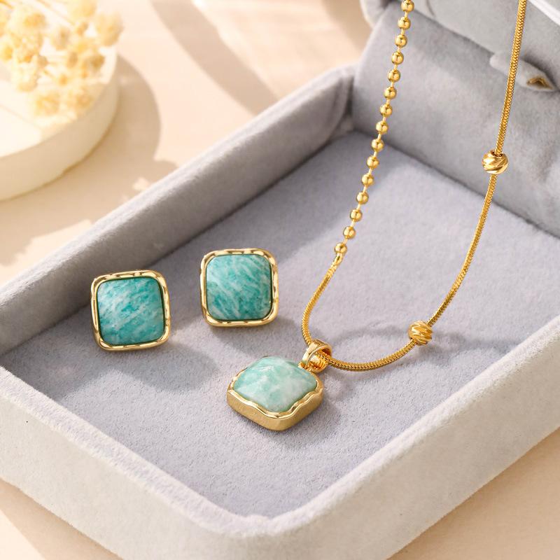 Natural Blue Stone Necklace, Light Luxury Versatile Elegant Delicate Design, Minimalist Chic Fashion Collarbone Chain
