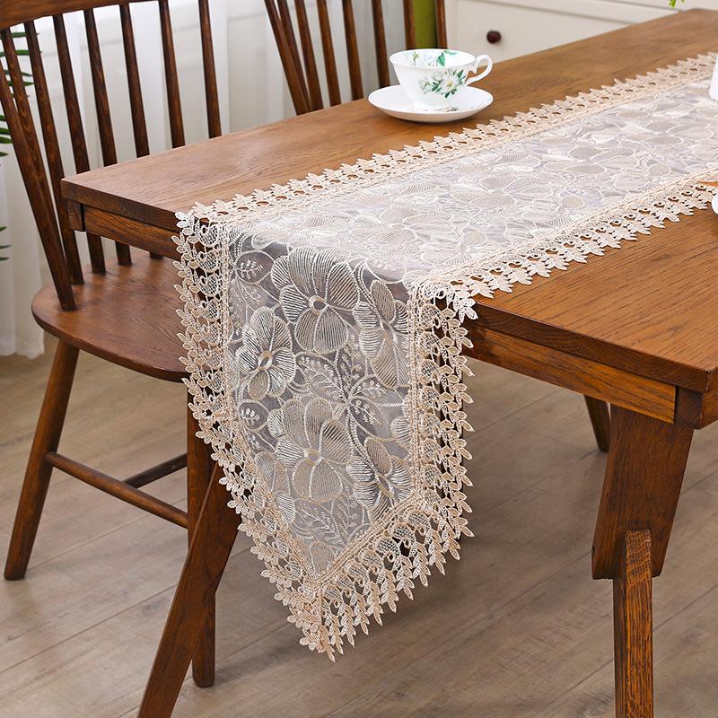 Exquisiter bestickter Tischläufer aus Polyester – Tischläufer für Feiertage, Hochzeiten, Zuhause, Esszimmerdekoration – lebendige Schreibtischdekoration aus Stoff