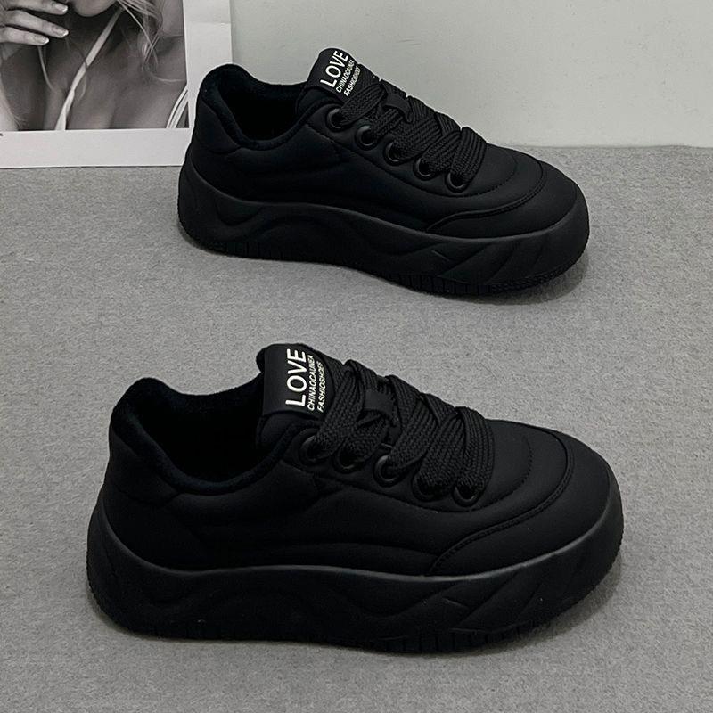 2025 Spring New Muffin Little White Shoes Versatile and High Sports Leisure Bread Thick Sole Niche Design Women's Shoes