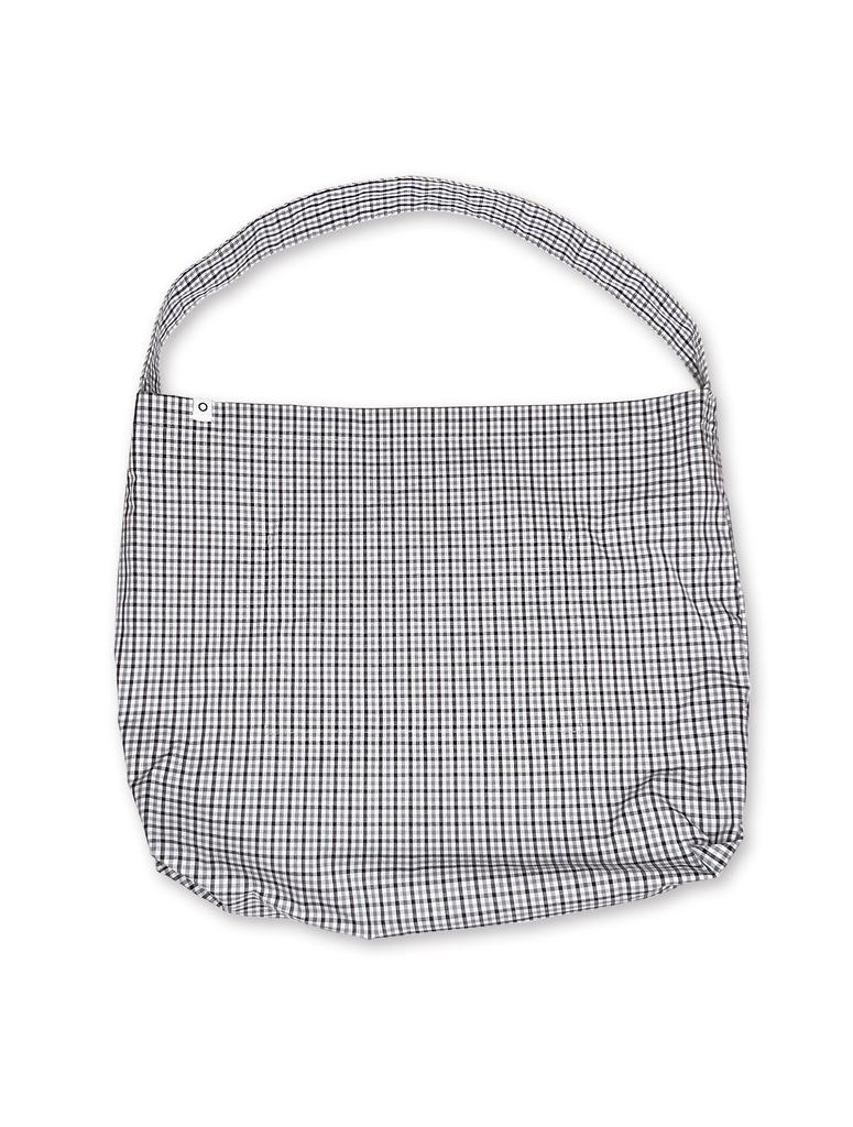 Nought Reverse Logo Check Bag / Black