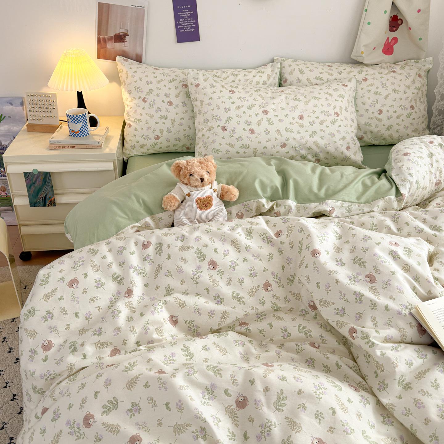 Nordic Style 100% Cotton Four-Piece Bedding Set - Duvet Cover, Fitted Sheet, and Three-Piece Sheet Set for Dormitory. 0.9m Bed, 3-Piece, Duvet 150x200, Sheet 120x230