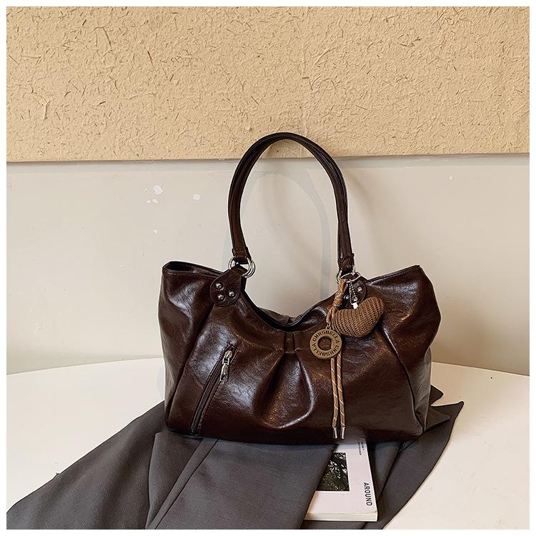 Tote Bag - Large Capacity Commuter Woman's Bag - Chic Single Shoulder Bag