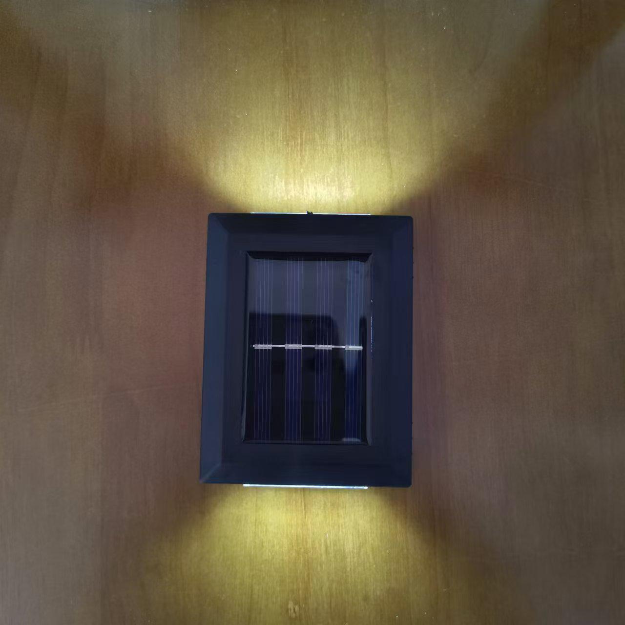 

Солнечный уличный настенный светильник: Светильник вверх-вниз для украшения сада Large White Light 4LED (Upgraded High Brightness)