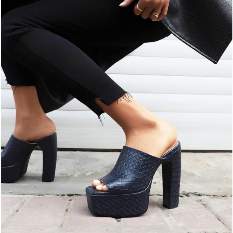 

Мода Сексуальные Босоножки на Высоком Каблуке Женские Шлепанцы Платформа Летние Шлепанцы Мюли Обувь Кожа Черный Белый Красный Сандалии Zapatos Mujer 40