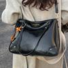 High-end Bag, Large-capacity Retro Crossbody Bag, Versatile Tote Bag for Commuting Casually