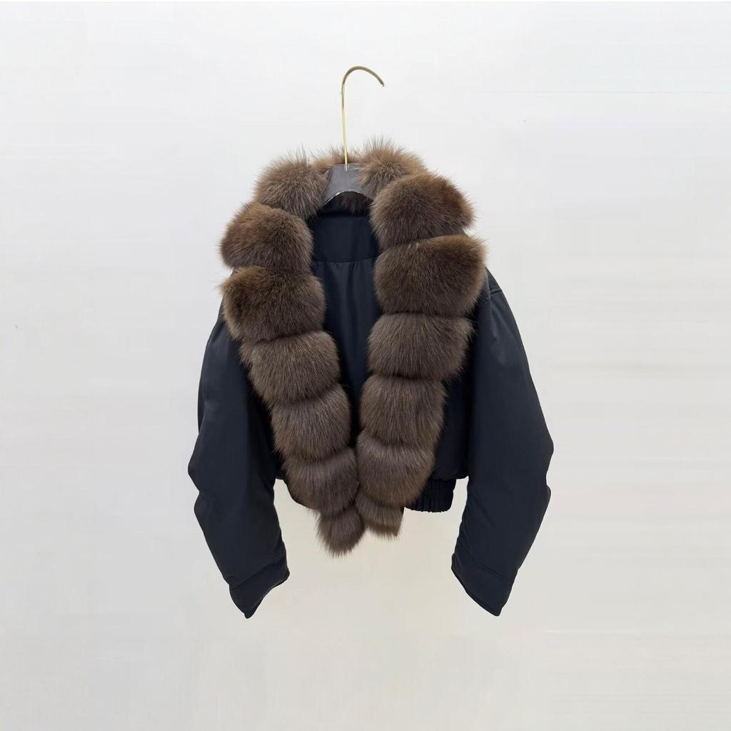 Winter new fox fur collar short down jacket women's thickened warm loose fur fashion pie overcome coat