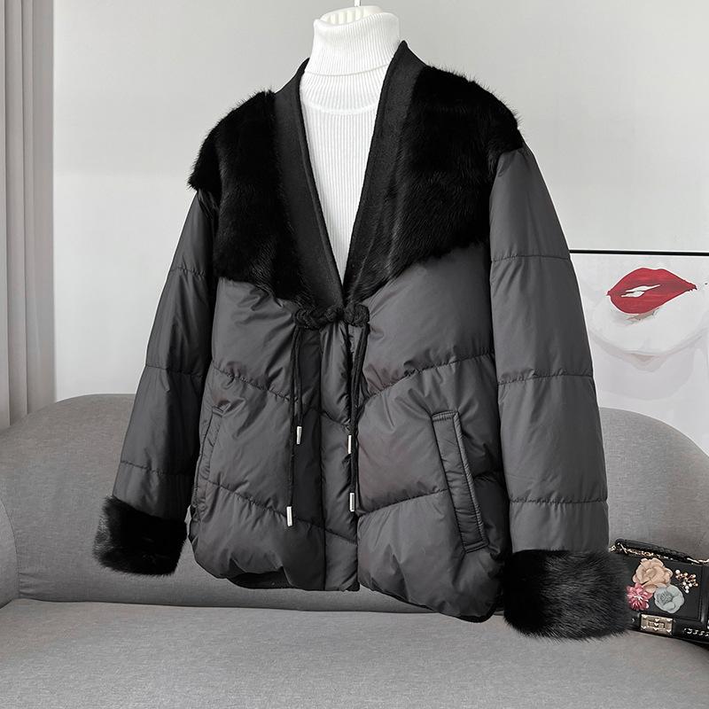 Fur collar splicing Maoni white duck down light luxury warm down jacket women's winter 2024 new V-neck jacket
