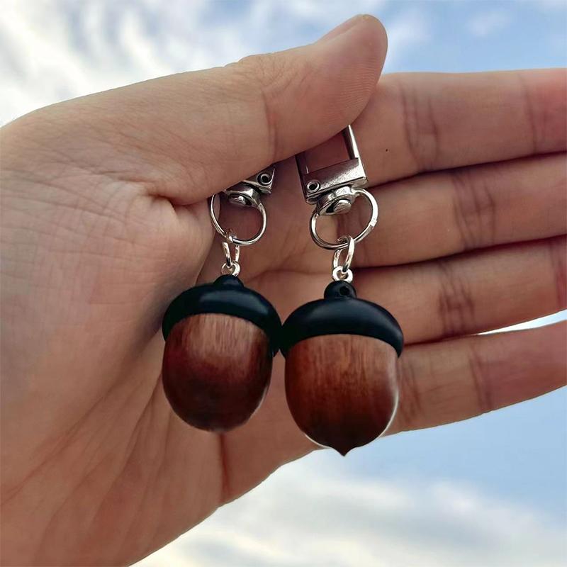 Kreativ Simulering Ekollon Bil Nyckelring Personlig Väskhänge För Kvinnor Män Nyhet Ryggsäcksdekoration Tillbehör Gåvor