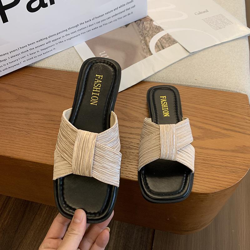 One-word Slippers for Women's New Summer Large-size Cross-strapped Breathable, Light and Cool Slippers