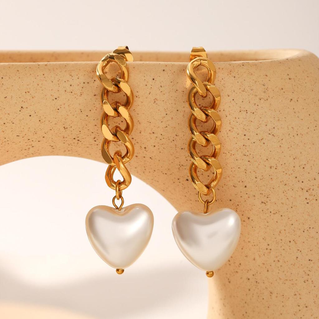 European & American INS Style 18K Gold Heart-Shaped Titanium Steel & Pearl Drop Earrings - Elegant, High-End Love Heart Design.