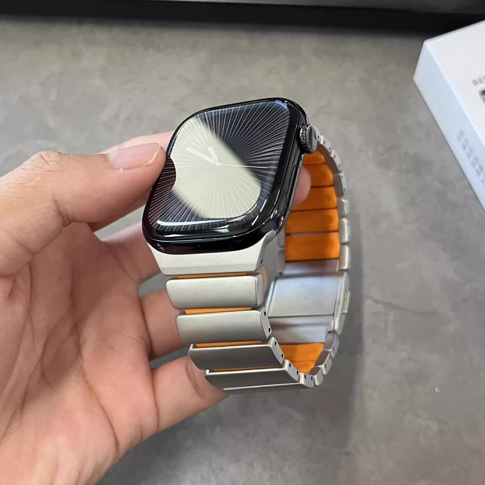 Titanium Fluoroelastomer Rubber Strap for Apple Watch Ultra 3 2 49mm Magnetic Band for Iwatch Series 11 10 46mm 9 8 7 45mm 6 SE 3 44mm