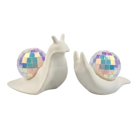 Cute Animal Ornament Disco Snail Figurine, Retro 70s Ball Table Statue, 3D Boho Room Accessories Glitter Mirror for Home Office Desktop Shelf