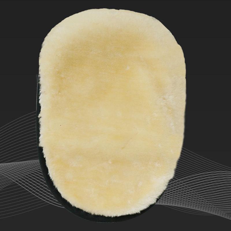 Plush Wool Car Wash Gloves: Non-Damaging Foam Bear Paw Cleaning Tool for Cars