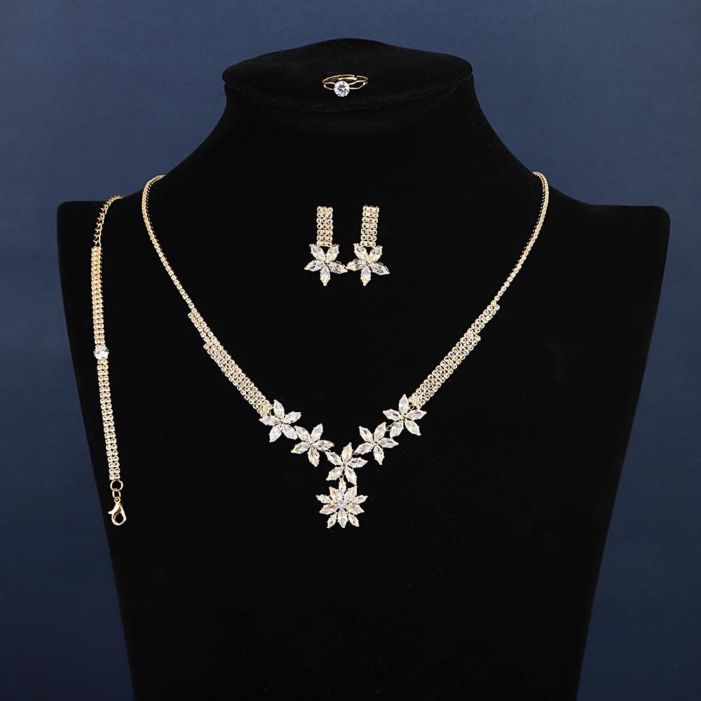 Bridal Necklace Set, High-End Light Luxury Style Diamond-Encrusted Jewelry, Exquisite Wedding Dress Jewelry Matching